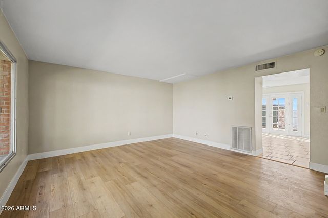 1605 W HAZELWOOD Street, Phoenix, AZ 85015