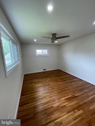 9913 POMONA DR, Bethesda, MD 20817