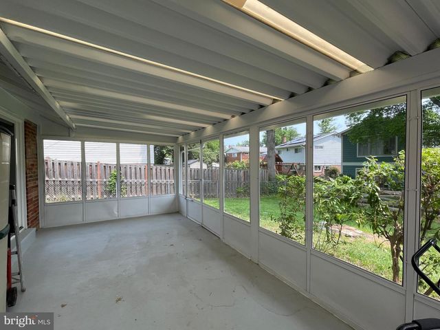 9913 POMONA DR, Bethesda, MD 20817