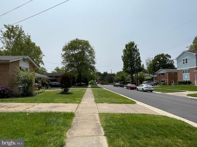 9913 POMONA DR, Bethesda, MD 20817