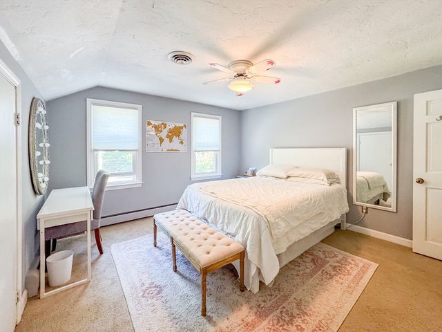 114 Graham Hill Dr, Hanover, MA 02339