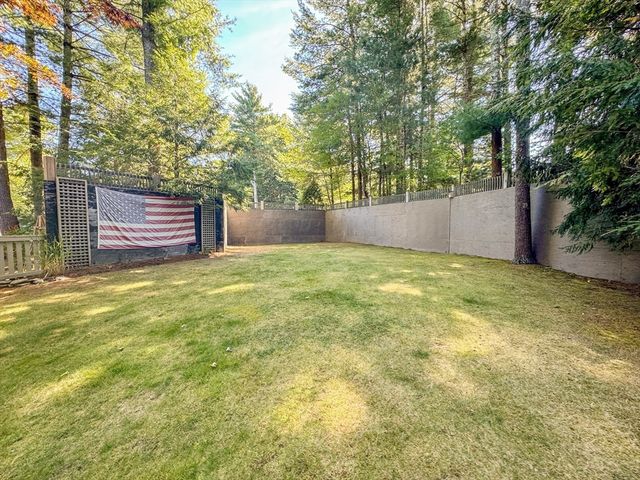 114 Graham Hill Dr, Hanover, MA 02339