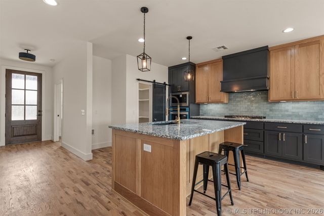2402 E Northampton Street, Broken Arrow, OK 74014