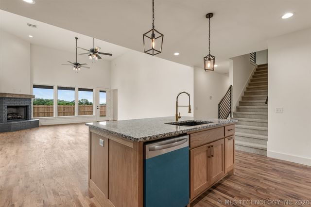 2402 E Northampton Street, Broken Arrow, OK 74014