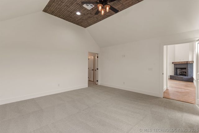 2402 E Northampton Street, Broken Arrow, OK 74014