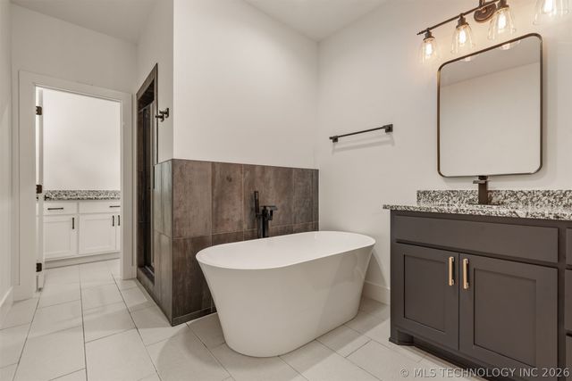 2402 E Northampton Street, Broken Arrow, OK 74014