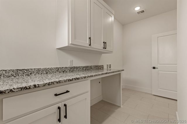 2402 E Northampton Street, Broken Arrow, OK 74014