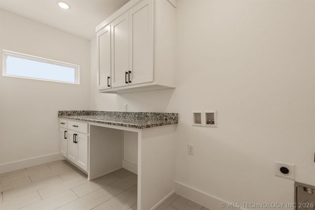 2402 E Northampton Street, Broken Arrow, OK 74014