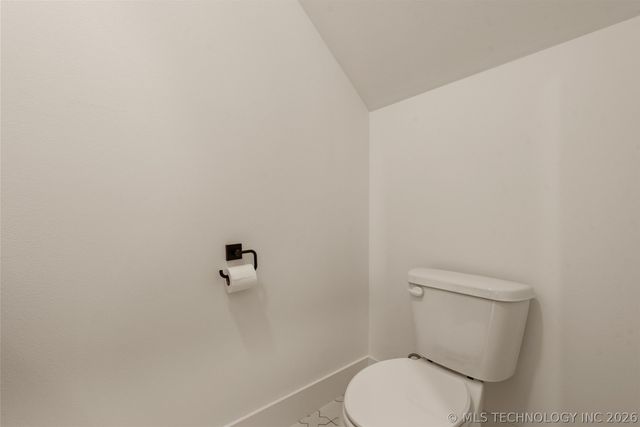 2402 E Northampton Street, Broken Arrow, OK 74014