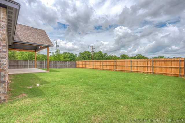 2402 E Northampton Street, Broken Arrow, OK 74014