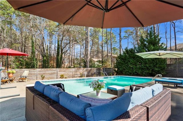 2320 Brownstone Court, Marietta, GA 30062