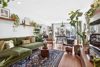 907 E Ocean Boulevard, Long Beach, CA 90802