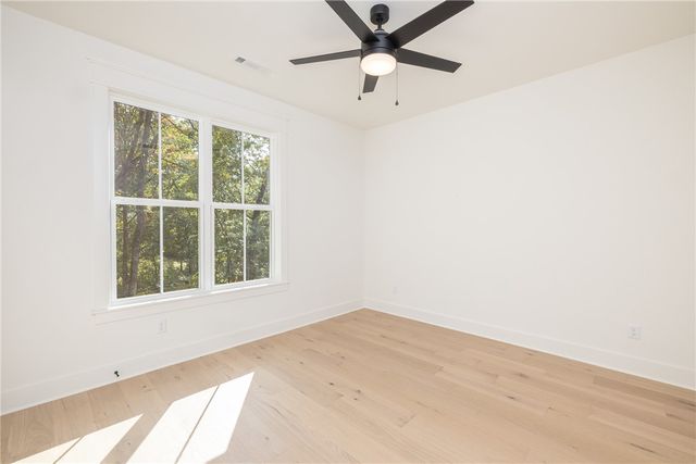 9 Cockerham Lane, Bella Vista, AR 72714