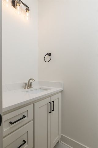 9 Cockerham Lane, Bella Vista, AR 72714