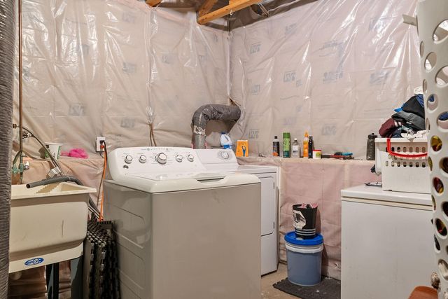 5785 Yucca Lane N, Plymouth, MN 55446