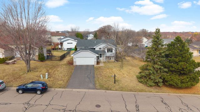 5785 Yucca Lane N, Plymouth, MN 55446