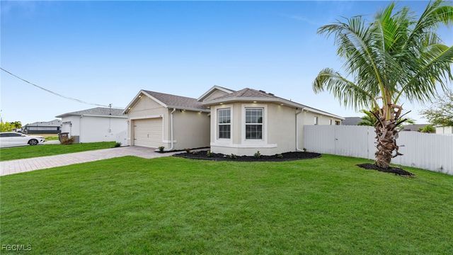 322 NE 20th TER, Cape Coral, FL 33909