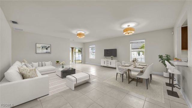 322 NE 20th TER, Cape Coral, FL 33909