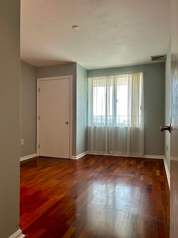 30 Chelsea St 804, Everett, MA 02149