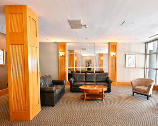 30 Chelsea St 804, Everett, MA 02149