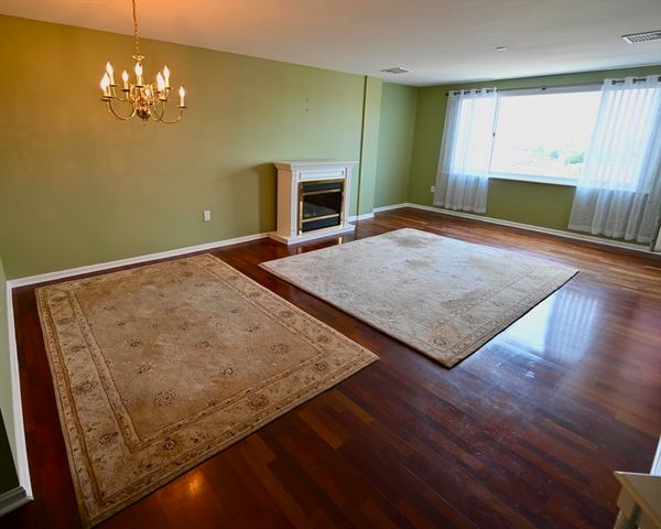 30 Chelsea St 804, Everett, MA 02149