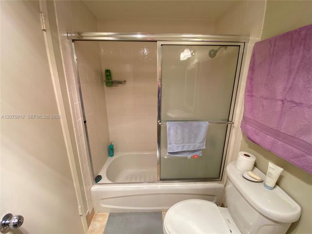 4330 Hillcrest Drive 1009, Hollywood, FL 33021