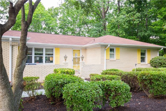 106 Westchester Circle, Seneca, SC 29672
