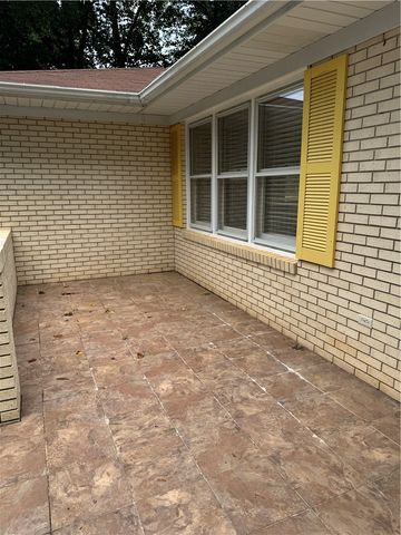 106 Westchester Circle, Seneca, SC 29672
