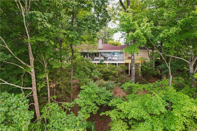 106 Westchester Circle, Seneca, SC 29672