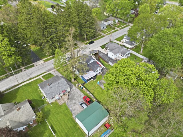 1002 Beech Street, Valparaiso, IN 46383