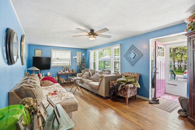 1002 Beech Street, Valparaiso, IN 46383