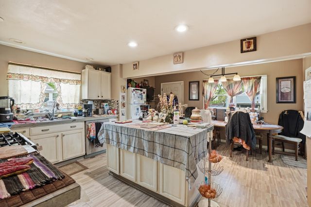 1002 Beech Street, Valparaiso, IN 46383
