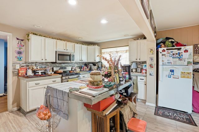 1002 Beech Street, Valparaiso, IN 46383