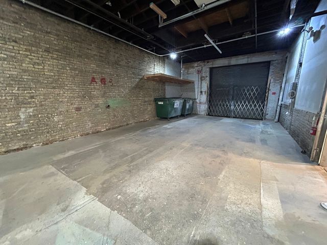 3033 W ohio Street, Chicago, IL 60612