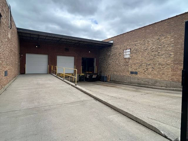 3033 W ohio Street, Chicago, IL 60612