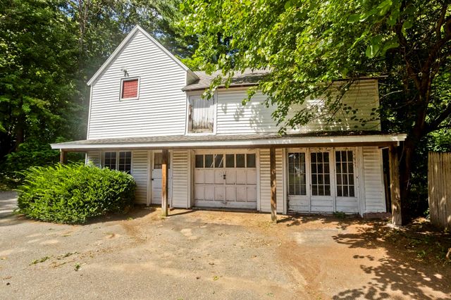 137 Sheridan St., Chicopee, MA 01020