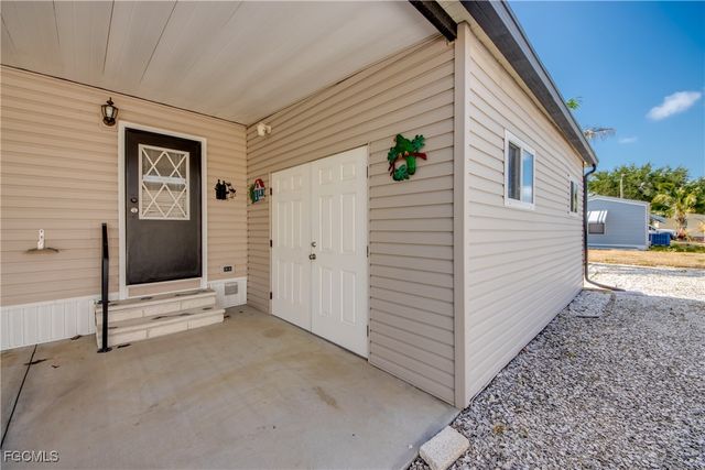 4939 Mullette LN, St James City, FL 33956