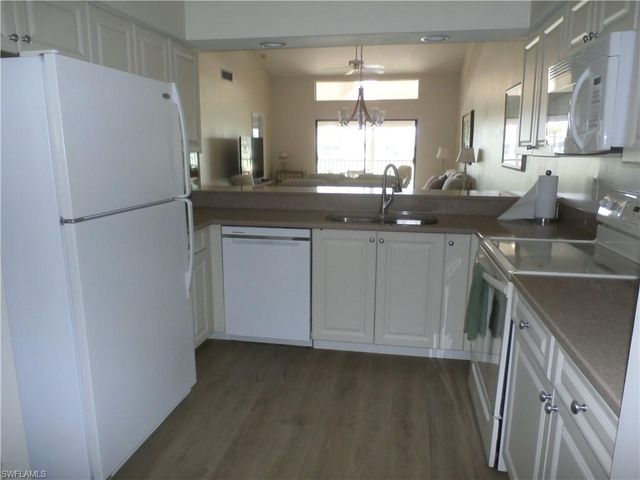 16301 Kelly Woods DR 205, Fort Myers, FL 33908
