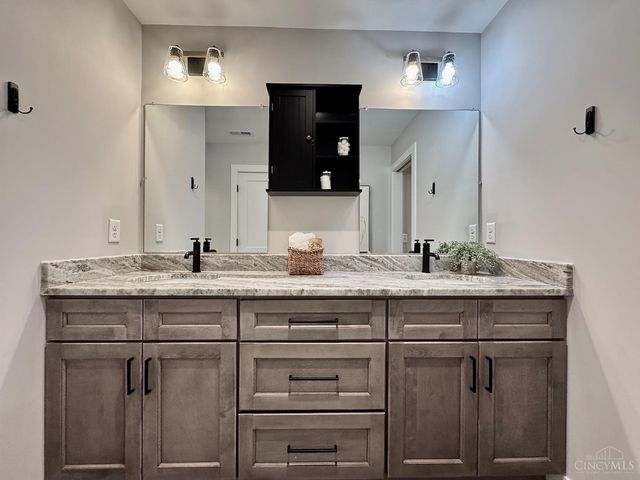 3222 Locust Avenue, Deerfield Twp., OH 45039