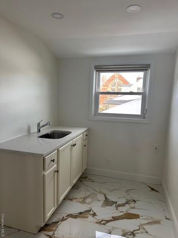 106 Bregman Avenue, New Hyde Park, NY 11040