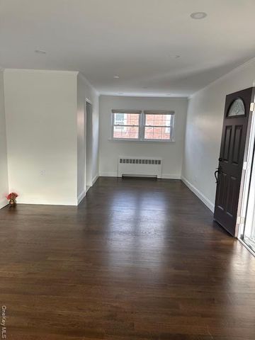 106 Bregman Avenue, New Hyde Park, NY 11040