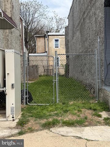 1007 N 43RD ST, Philadelphia, PA 19104