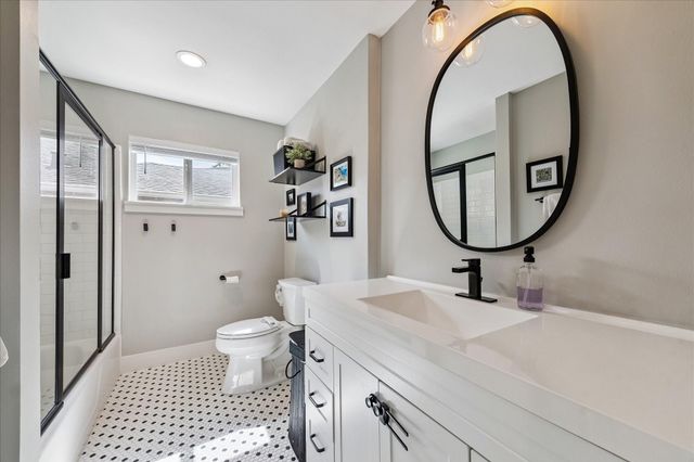 2203 Lamonte Lane, Houston, TX 77018