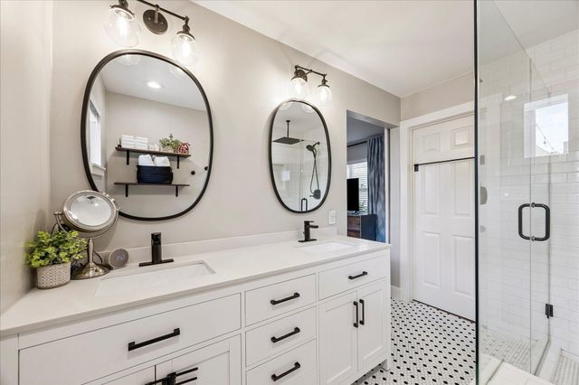 2203 Lamonte Lane, Houston, TX 77018