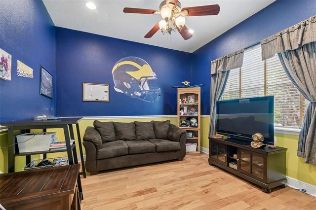 360 LIAM AVENUE, Tarpon Springs, FL 34689