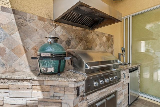 360 LIAM AVENUE, Tarpon Springs, FL 34689