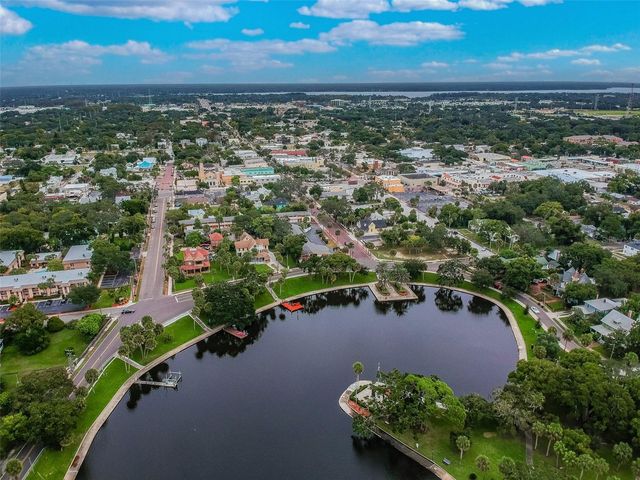 360 LIAM AVENUE, Tarpon Springs, FL 34689