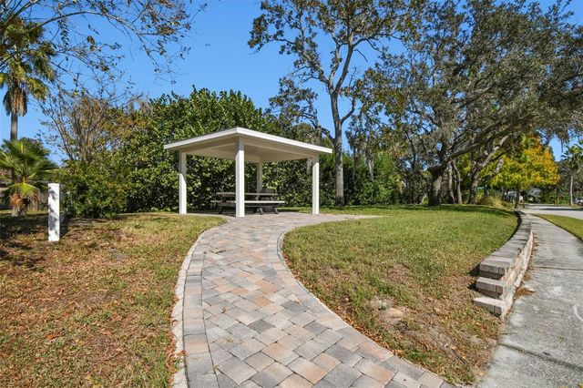 360 LIAM AVENUE, Tarpon Springs, FL 34689