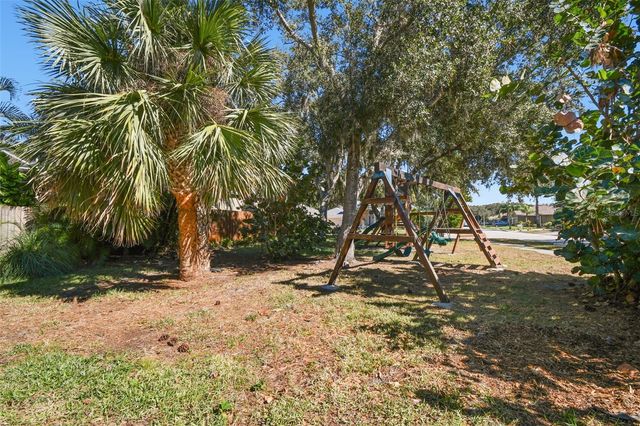 360 LIAM AVENUE, Tarpon Springs, FL 34689