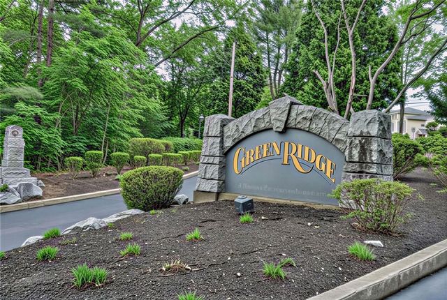 87 Scenic Drive, West Warwick, RI 02893